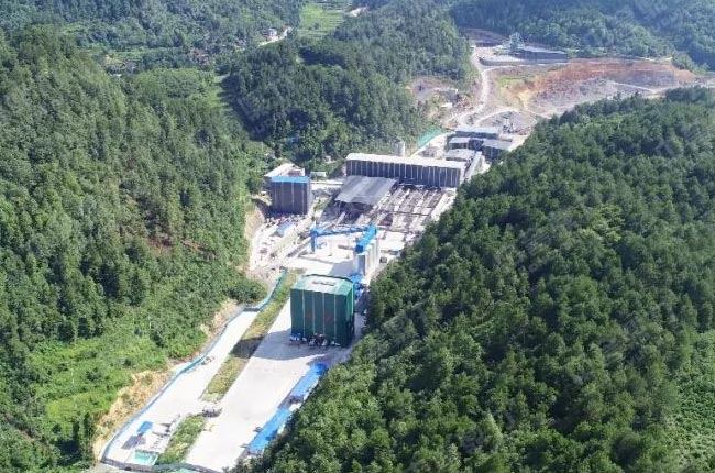 �F�����xͬ�dԴ������a(ch��n)300�f���C��ɰ���a(ch��n)��