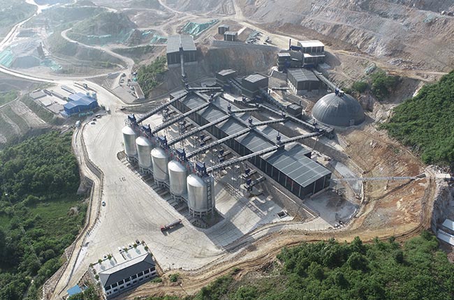 山峰石材年產(chǎn)300萬噸環(huán)保砂石料生產(chǎn)線