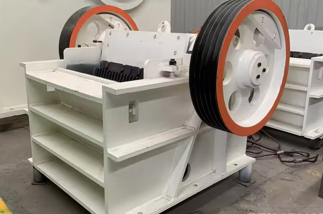 PEX300×1300細(xì)碎鄂式破碎機(jī)