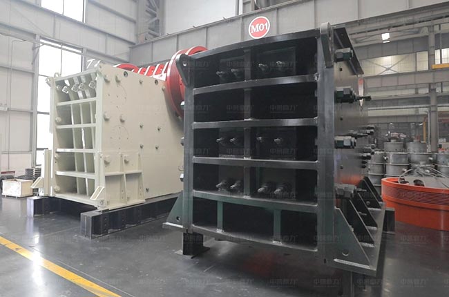 PE1200×1500顎式破碎機(jī)