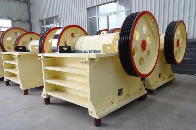 PEX300×1300顎式破碎機(jī)