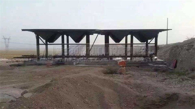 新疆時產(chǎn)200噸石料生產(chǎn)線 新疆時產(chǎn)200噸石料生產(chǎn)線