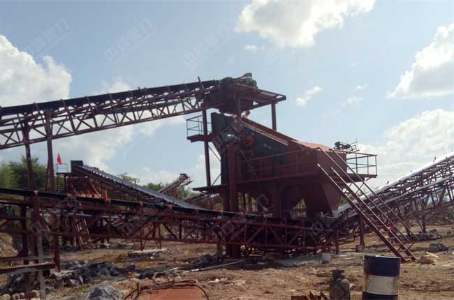 湖南永州祁陽縣意達(dá)采石場日產(chǎn)2500噸石料生產(chǎn)線 湖南永州祁陽縣意達(dá)采石場日產(chǎn)2500噸石料生產(chǎn)線