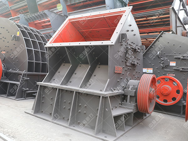 煤矸石錘式破碎機(jī) 煤矸石錘式破碎機(jī)