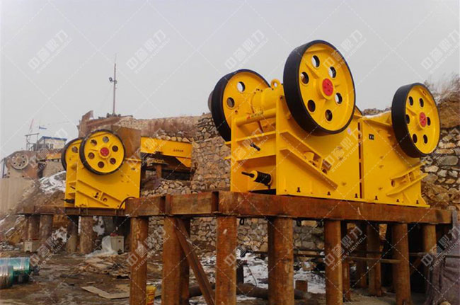 石灰石顎式破碎機(jī)