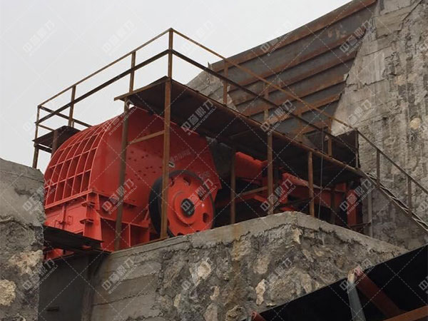 石灰石錘式破碎機(jī)
