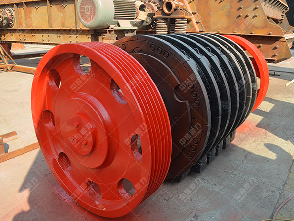 錘式破碎機(jī)轉(zhuǎn)子和反擊板