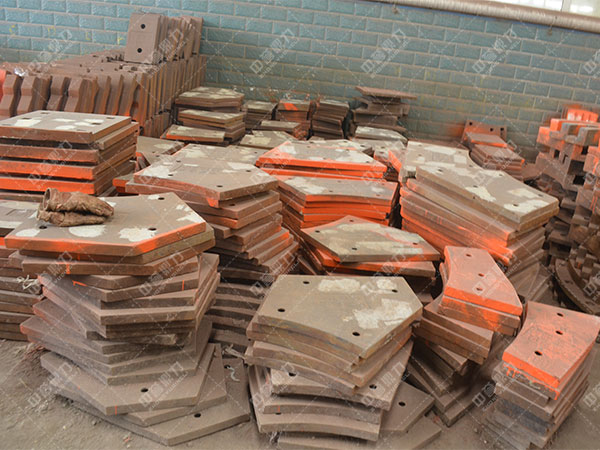 錘式破碎機(jī)轉(zhuǎn)子和反擊板