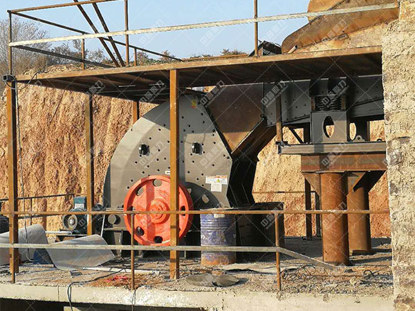 石灰?guī)r破碎機