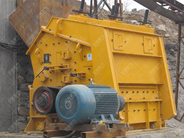 反擊式破碎機(jī)