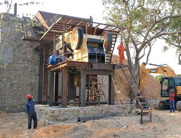 顎式粉碎機(jī)