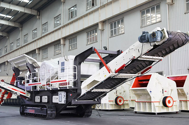 時產(chǎn)250噸移動式碎石機